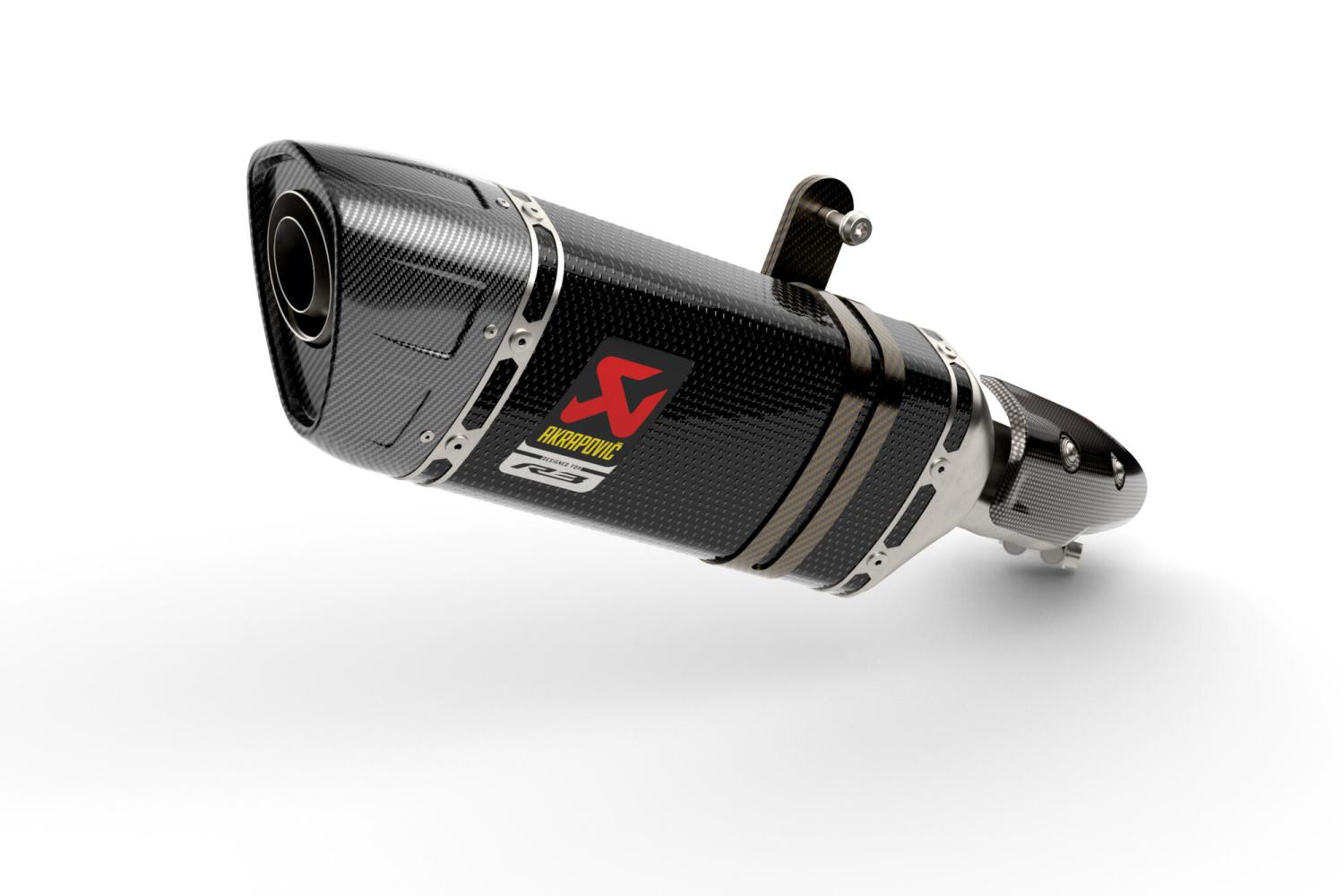 Výfuk Akrapovič Yamaha R3, Yamaha Zlín