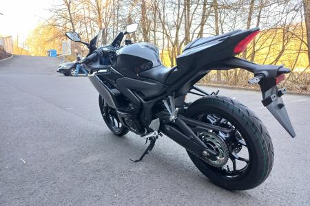 Yamaha Zlín YZF-R3