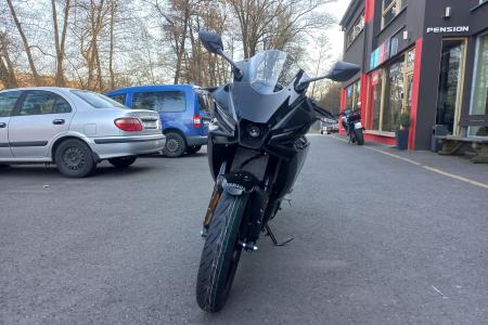 Yamaha Zlín YZF-R3