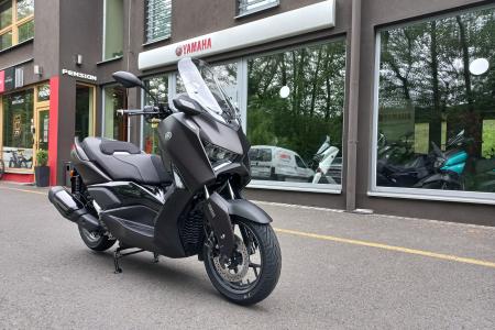 Yamaha Zlín XMAX 300 Tech Max