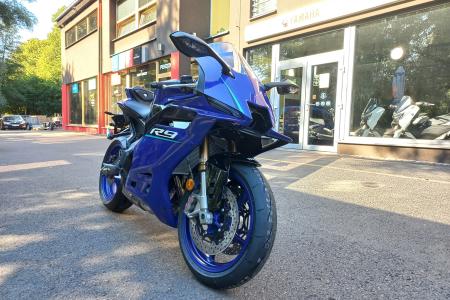 Yamaha Zlín YZF-R9