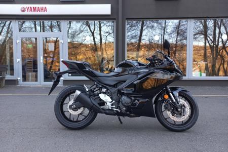 Yamaha Zlín YZF-R3