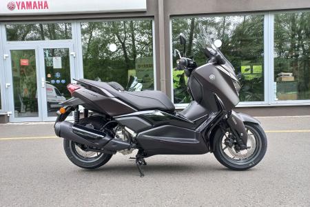 Yamaha Zlín XMAX 300 Tech Max