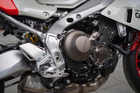 Fantastický výbušný tříválec Yamaha