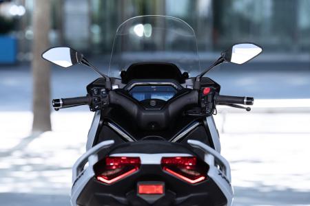 Yamaha Zlín XMAX 125 TECH MAX+