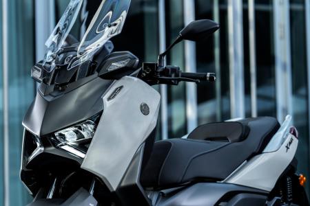 Yamaha Zlín XMAX 125 TECH MAX