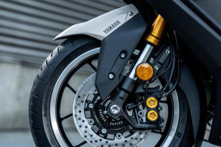 Yamaha Zlín TMAX TECH MAX