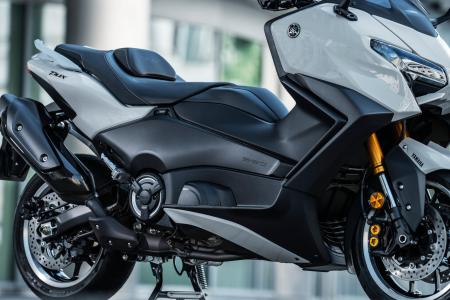 Yamaha Zlín TMAX TECH MAX