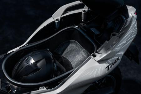 Yamaha Zlín TMAX TECH MAX