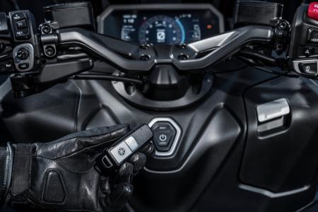 Yamaha Zlín TMAX TECH MAX