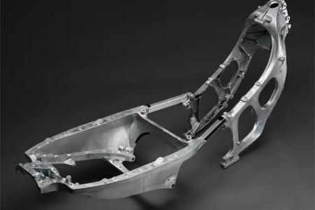 Yamaha Zlín TMAX 560