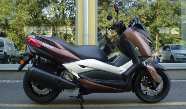 Skútr Yamaha Xmax 300 Zlín