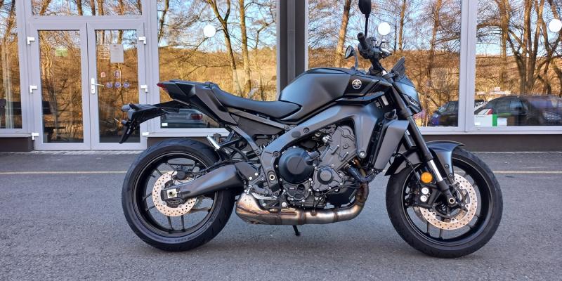 Yamaha Zlín MT-09